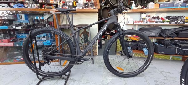 Scott ποδήλατο carbon 29″ Scale 940 Black