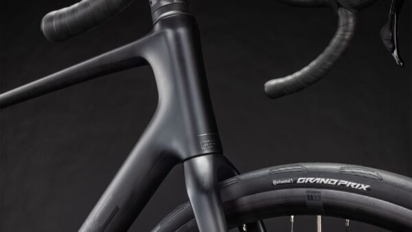 Cube Ποδήλατο Δρόμου Attain C:62 Race blackline