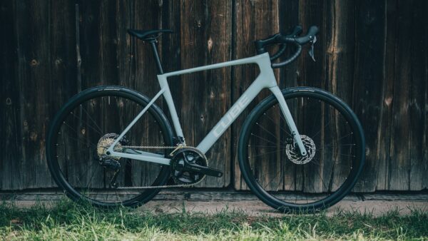 Cube Ποδήλατο Δρόμου Attain C:62 Race skylightblue´n´cyan